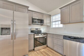 1059 Waynoka Dr in Sardinia, OH - Building Photo - Building Photo