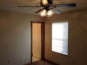 2479 Camellia Ct in Covington, KY - Building Photo - Building Photo