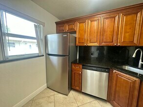 3434 State St in Lake Worth Beach, FL - Building Photo - Building Photo