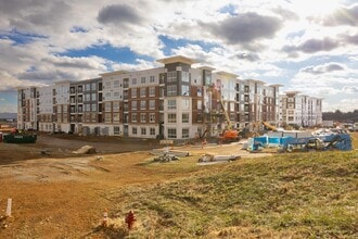 Ascend at Greenfield in Lancaster, PA - Building Photo - Building Photo
