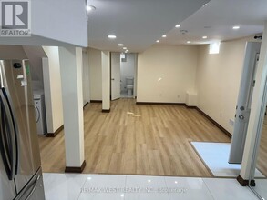 78 Keffer Cir in Newmarket, ON - Building Photo - Building Photo
