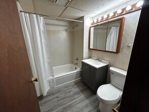 106 Warsaw St, Unit 106 Warsaw Unit 2 in La Porte, IN - Building Photo - Building Photo