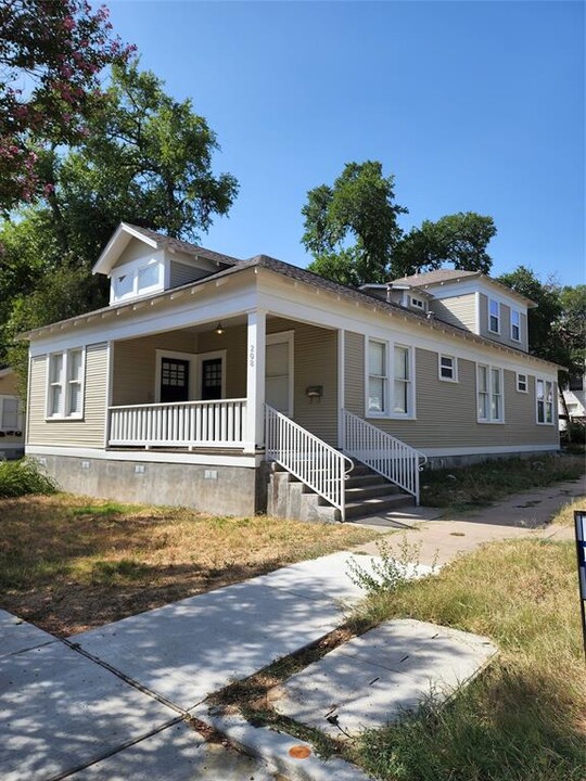 208 E 34th St in Austin, TX - Building Photo