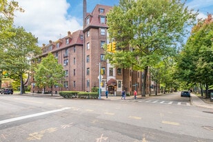 One Ascan in Forest Hills, NY - Building Photo
