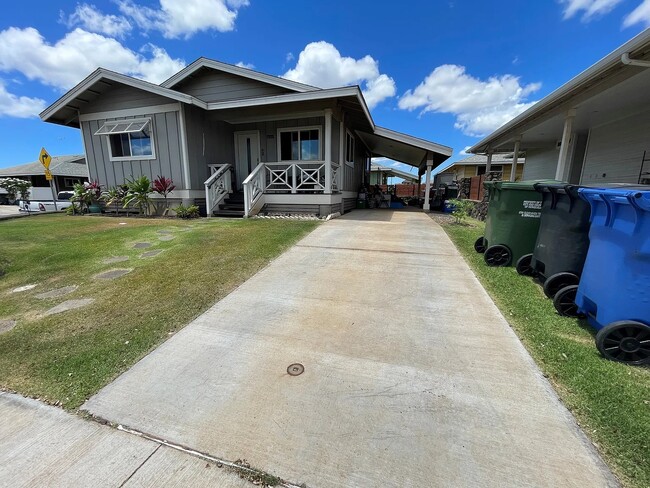 91-3410 Kiki St in Ewa Beach, HI - Building Photo - Building Photo