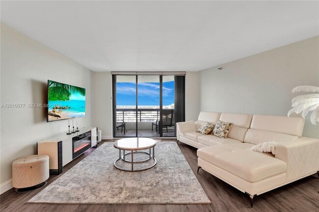 property at 3500 Mystic Pointe Dr