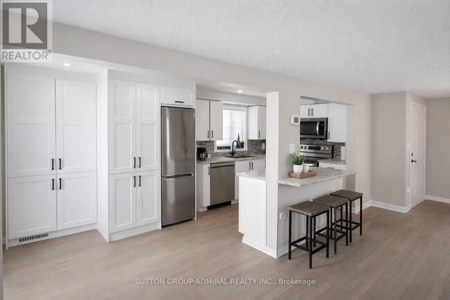 133 Columbia Rd in Barrie, ON - Building Photo - Building Photo