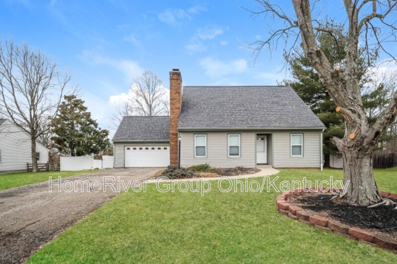 3807 Red Fox Dr in Cincinnati, OH - Foto de edificio