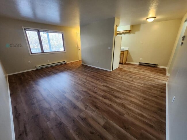 2014 W Broadway Ave in Spokane, WA - Building Photo - Building Photo