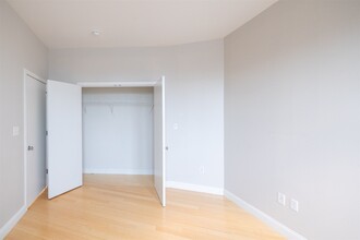 490 Harrison Ave in Boston, MA - Building Photo - Building Photo