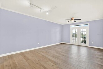 4221 W Spruce St, Unit Villa Sonoma 1307 in Tampa, FL - Foto de edificio - Building Photo