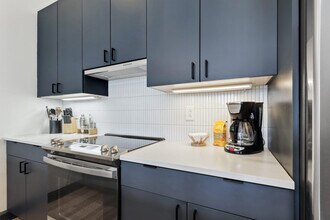 714 Canal St in New Orleans, LA - Building Photo - Building Photo