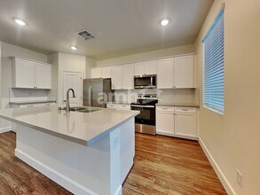 6122 Schmidt St in North Las Vegas, NV - Building Photo - Building Photo