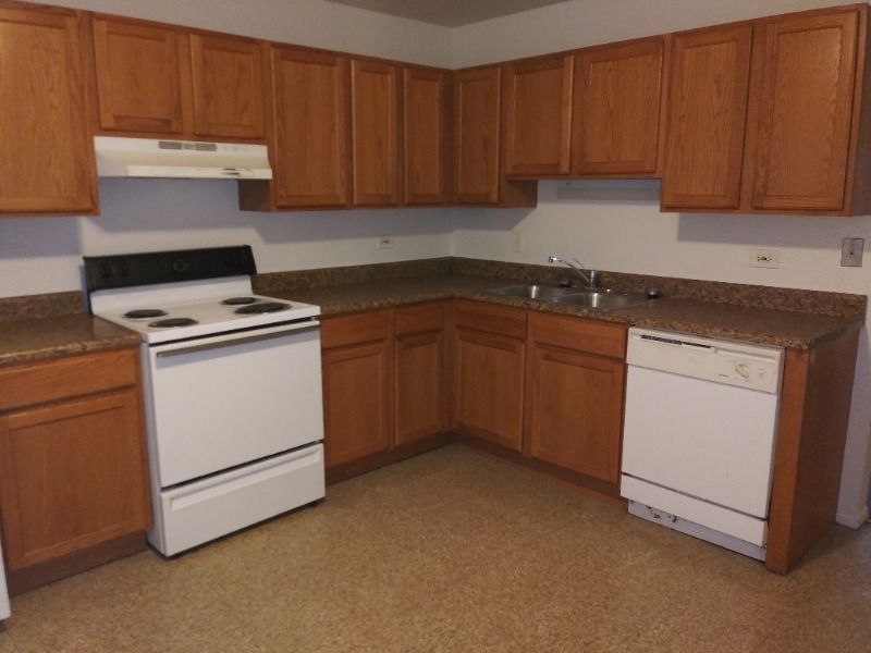 1142 Florence Ave in Westmont, IL - Building Photo