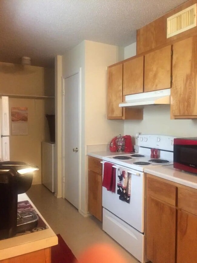 200 Tom Brown Pkwy in Hallsville, TX - Building Photo - Building Photo