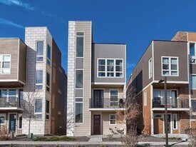 15702 E Broncos Pl in Centennial, CO - Building Photo