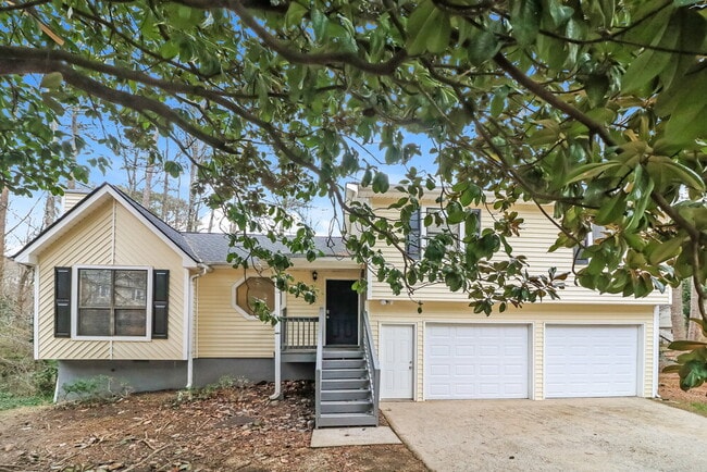 3035 Sumit Wood Dr NW