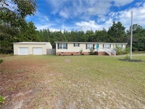 140 Gibbs Rd in Lillington, NC - Building Photo - Building Photo