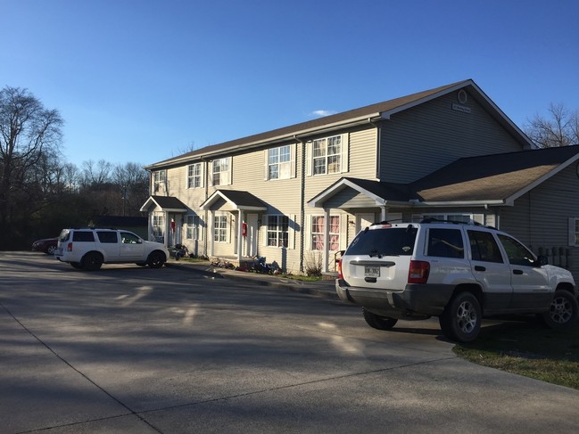 Gateway Apartments II in Dalton, GA - Building Photo - Building Photo