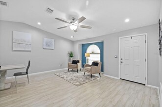 1932 Brainerd Ct in Lutz, FL - Building Photo - Building Photo