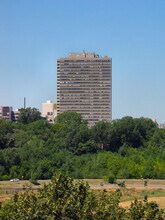 Riverview Tower in Minneapolis, MN - Building Photo - Building Photo