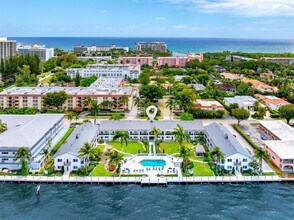 1035 Spanish River Rd in Boca Raton, FL - Building Photo - Building Photo
