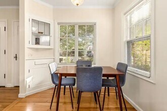 3025 NE 8th Ave in Portland, OR - Foto de edificio - Building Photo