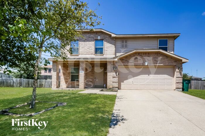 524 King St in Cedar Hill, TX - Foto de edificio