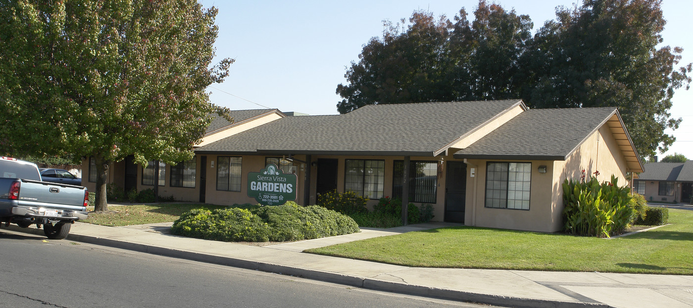 1660-1672 Olive Ave in Atwater, CA - Building Photo