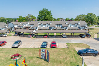 Barrington in Tulsa, OK - Foto de edificio - Building Photo