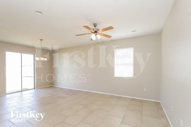 4330 Sun Center Rd in Mulberry, FL - Building Photo - Building Photo