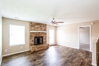 1843 Sweet Blossom Ln in Indianapolis, IN - Building Photo - Building Photo