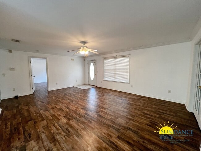132 Cabana Way in Crestview, FL - Building Photo - Building Photo