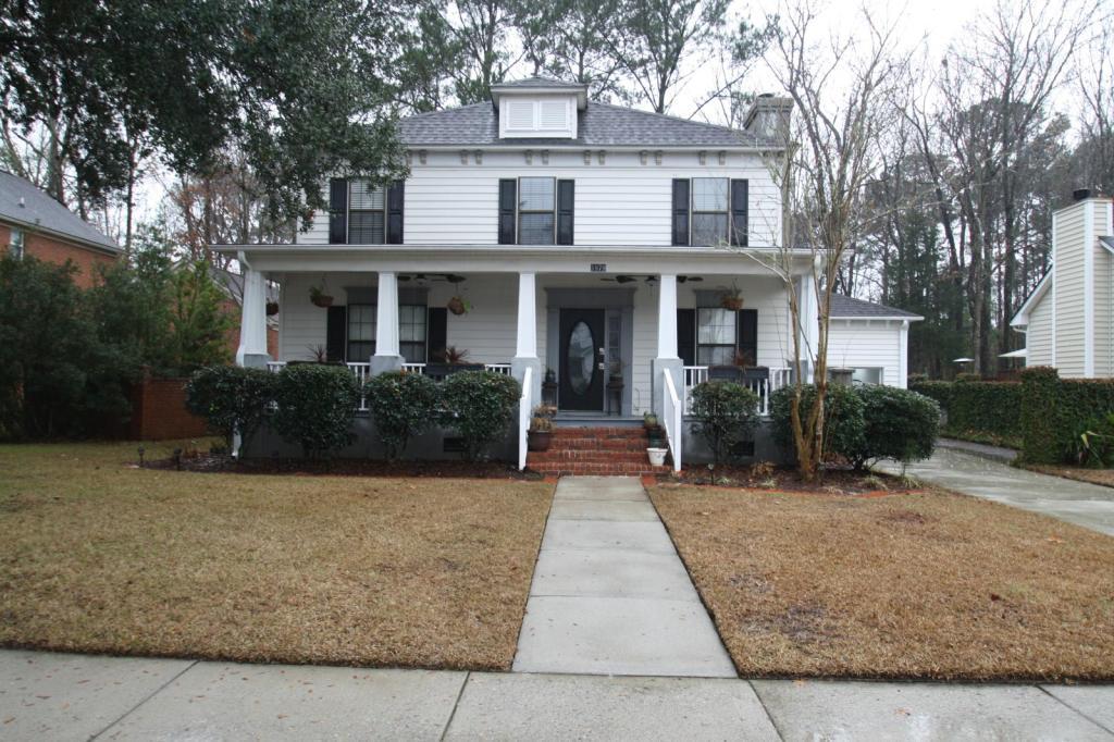 1879 Oleander Ct in Charleston, SC - Building Photo