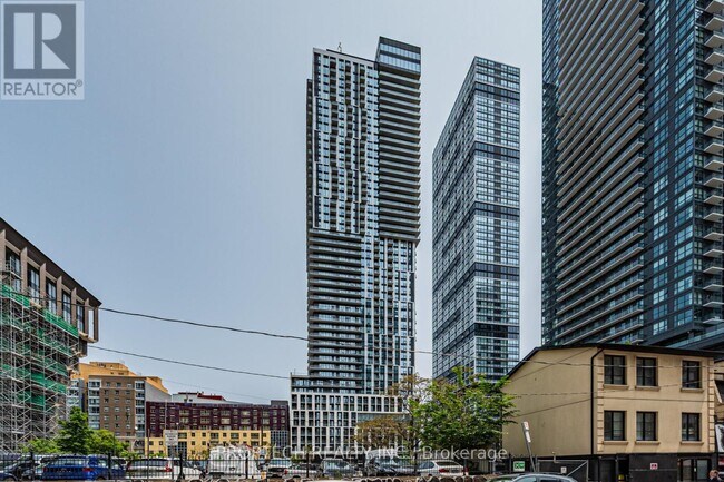 251-251 Jarvis St in Toronto, ON - Building Photo - Building Photo