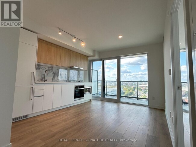1100 Sheppard Ave W
