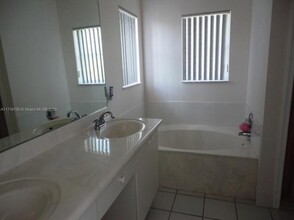 4821 SW 34th Terrace in Fort Lauderdale, FL - Building Photo - Building Photo