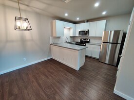 1814 26th St W, Unit 1816 in Bradenton, FL - Building Photo