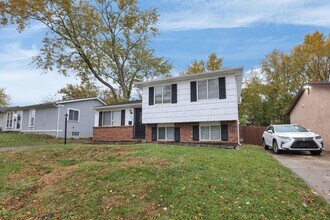 2464 Queenswood Dr in Columbus, OH - Building Photo - Building Photo