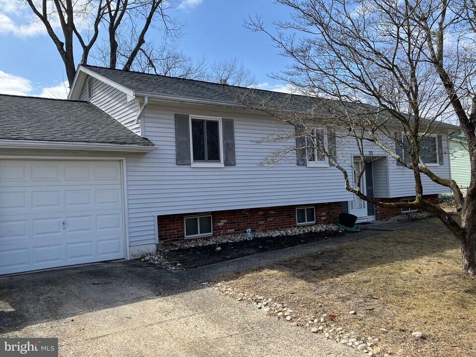 22 Jackson Ave in Browns Mills, NJ - Building Photo
