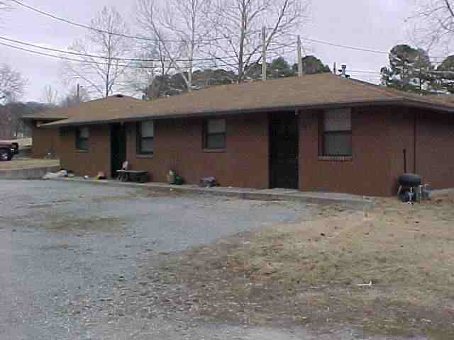 208-214 Wallain Cir in Anderson, MO - Building Photo