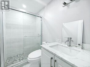 4172 Tea Garden Cir in Mississauga, ON - Building Photo - Building Photo