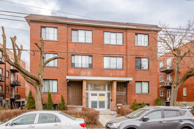 4880 Plamondon Av in Montréal, QC - Building Photo - Primary Photo