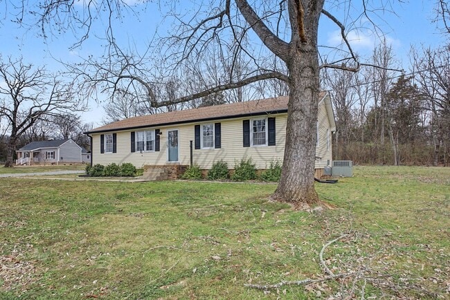 902 Rome Pike in Lebanon, TN - Building Photo - Building Photo