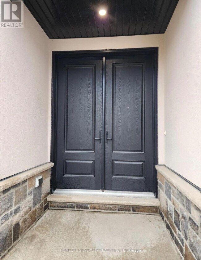 89 Royal Cres in Southwold, ON - Building Photo - Building Photo