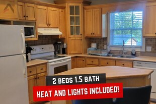 11 Deschenes Rue in Dieppe, NB - Building Photo