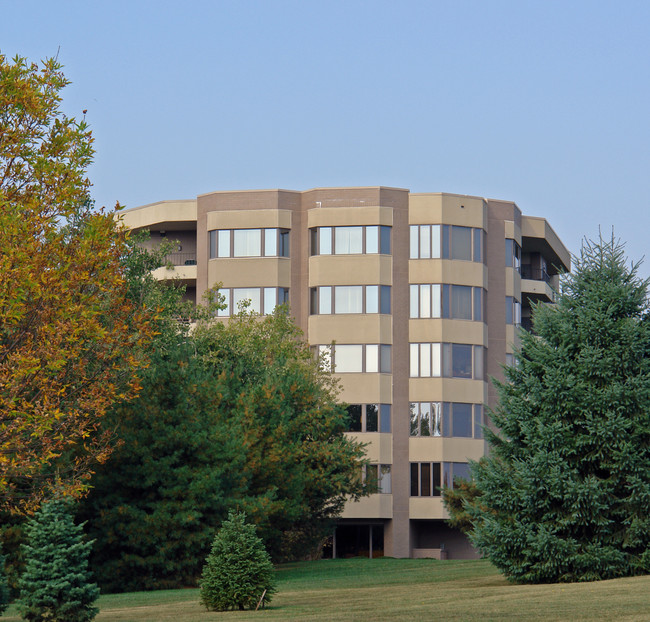 The Summit in State College, PA - Foto de edificio - Building Photo