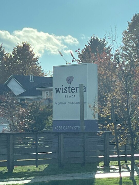 Wisteria Place in Richmond, BC - Building Photo