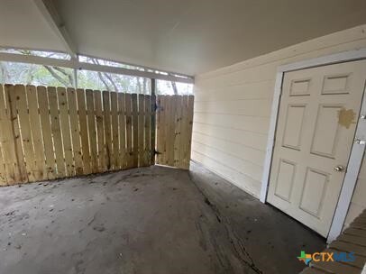 1009 Hackberry St in San Marcos, TX - Building Photo