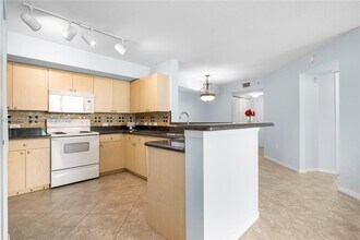 1308 Villa Cir in Boynton Beach, FL - Building Photo - Building Photo